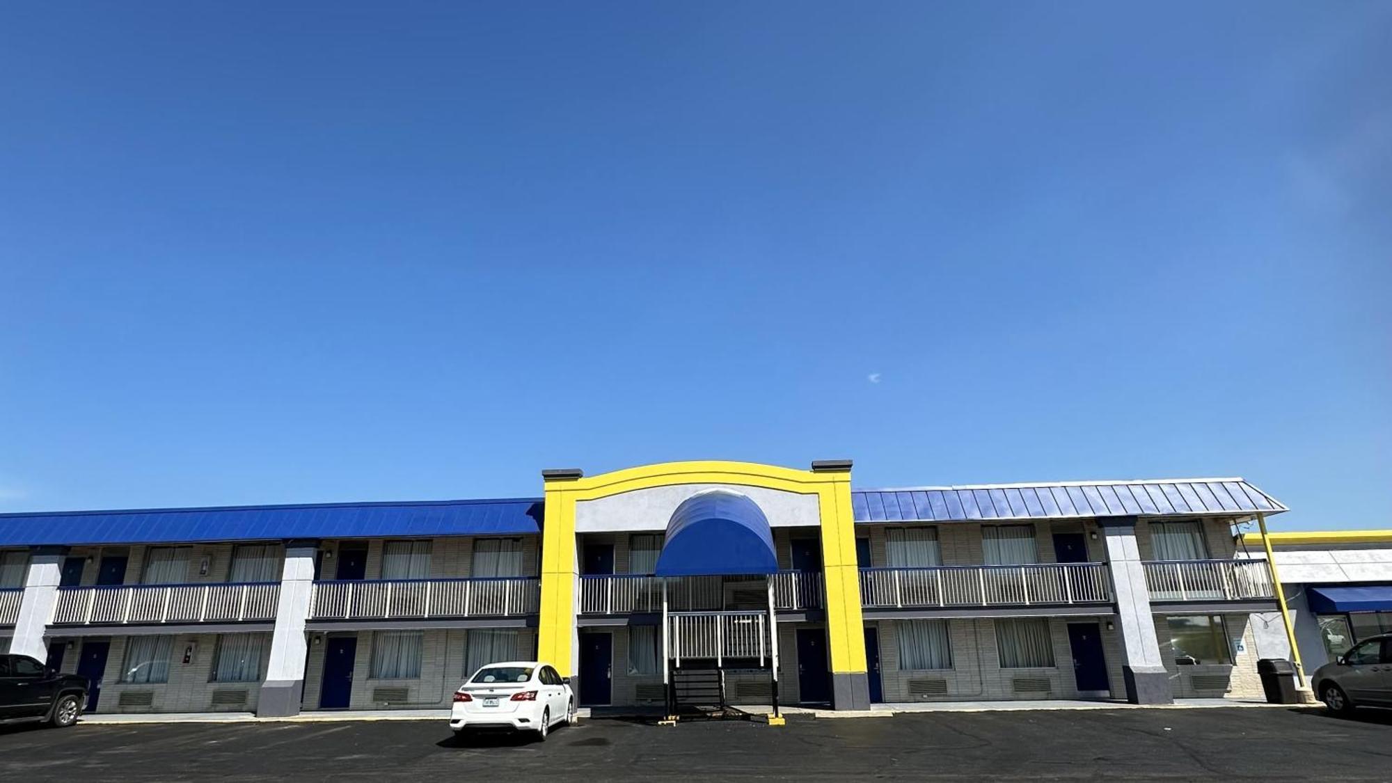 Days Inn By Wyndham Salina South Exterior foto